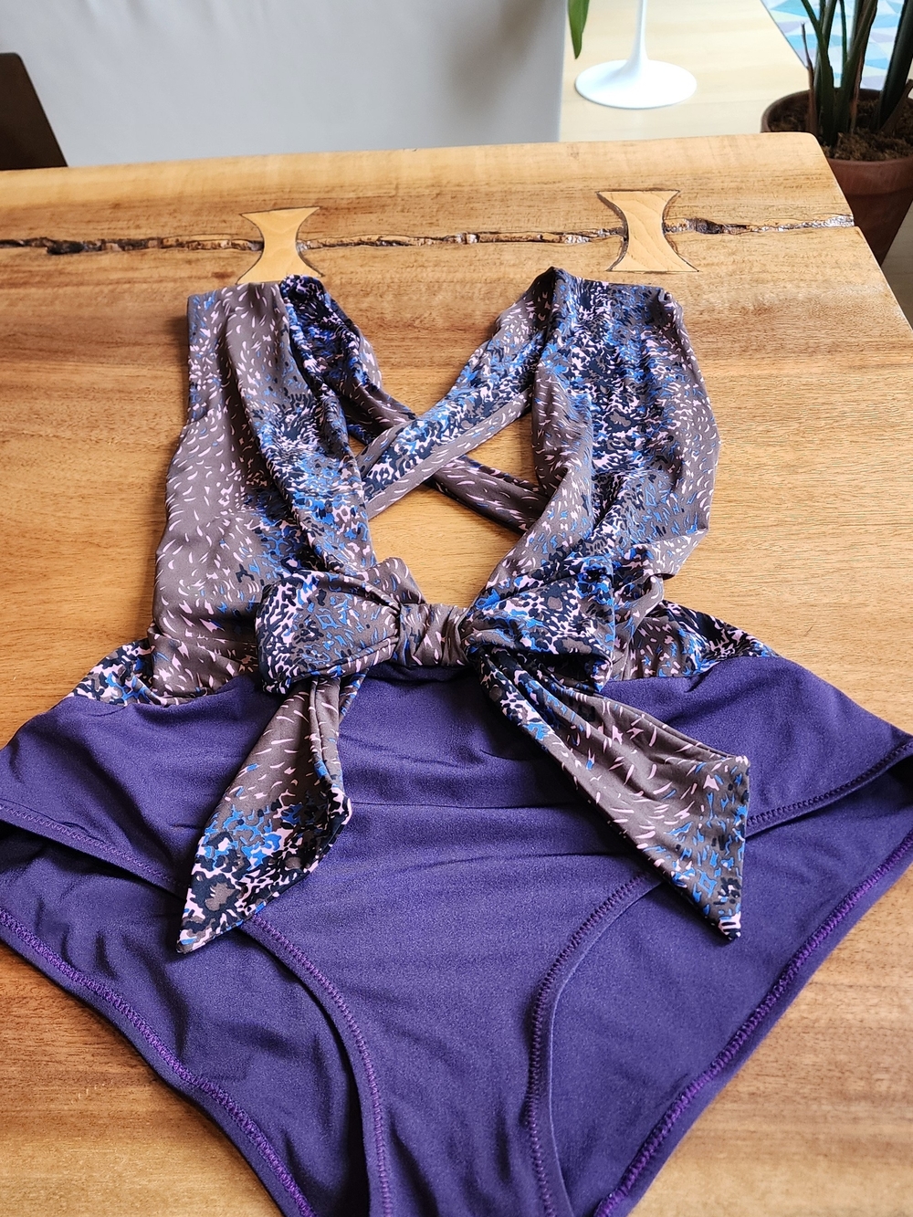 Balenciaga Purple Floral One-Piece Swimsuit With Deep V-Neck And Bow Tie Size M - Picture 5 of 9